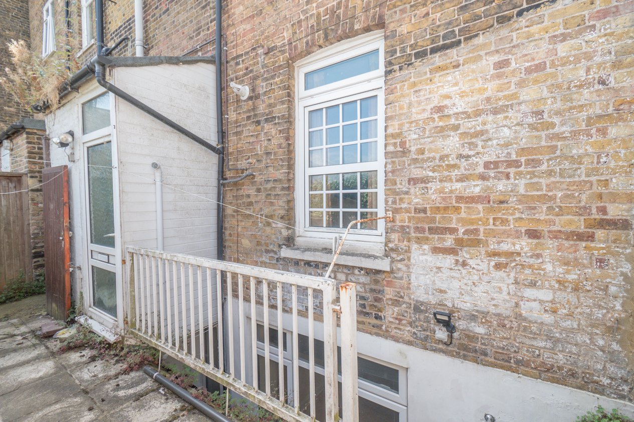 Properties Under Offer in Addington Street Ramsgate