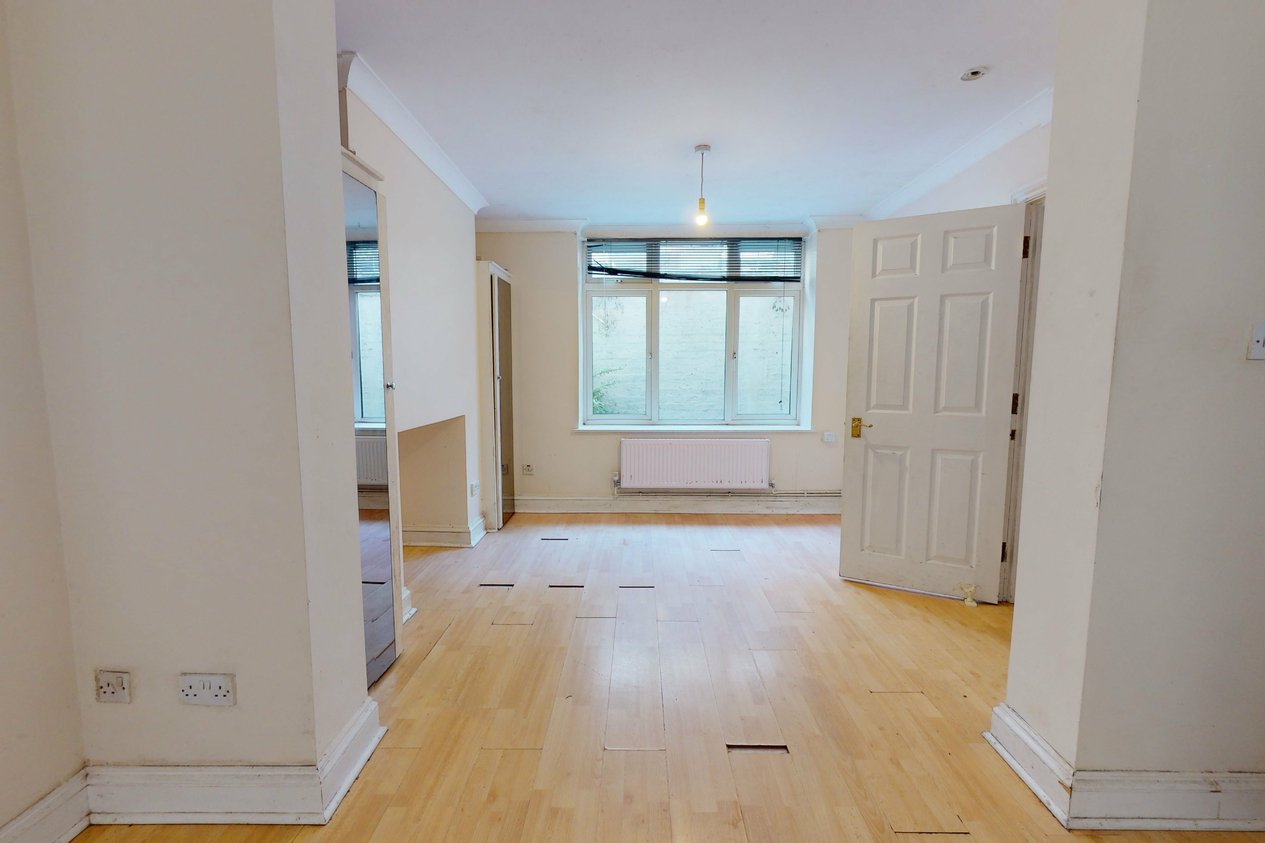 Properties Under Offer in Addington Street Ramsgate