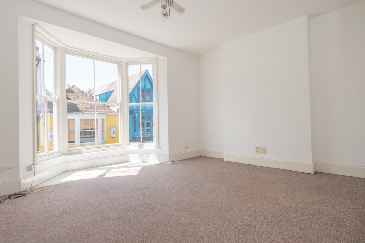Properties Under Offer in Addington Street Ramsgate