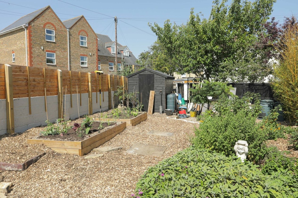 Properties Under Offer in Addiscombe Road Margate