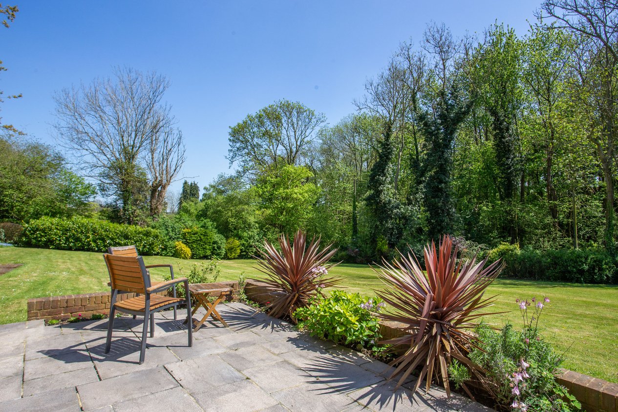 Properties Under Offer in Agester Lane Denton