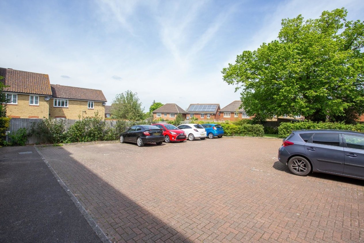 Properties For Sale in Ainsley Way Chartham