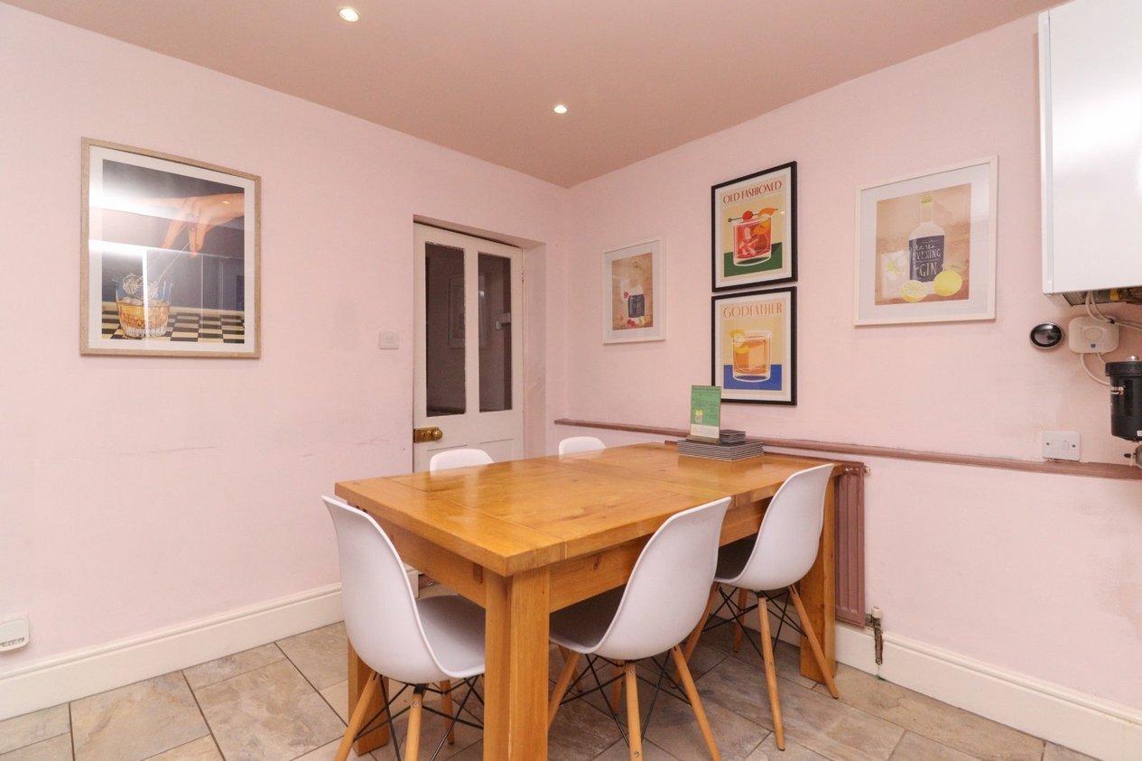 Properties For Sale in Albion Place Trinity Square