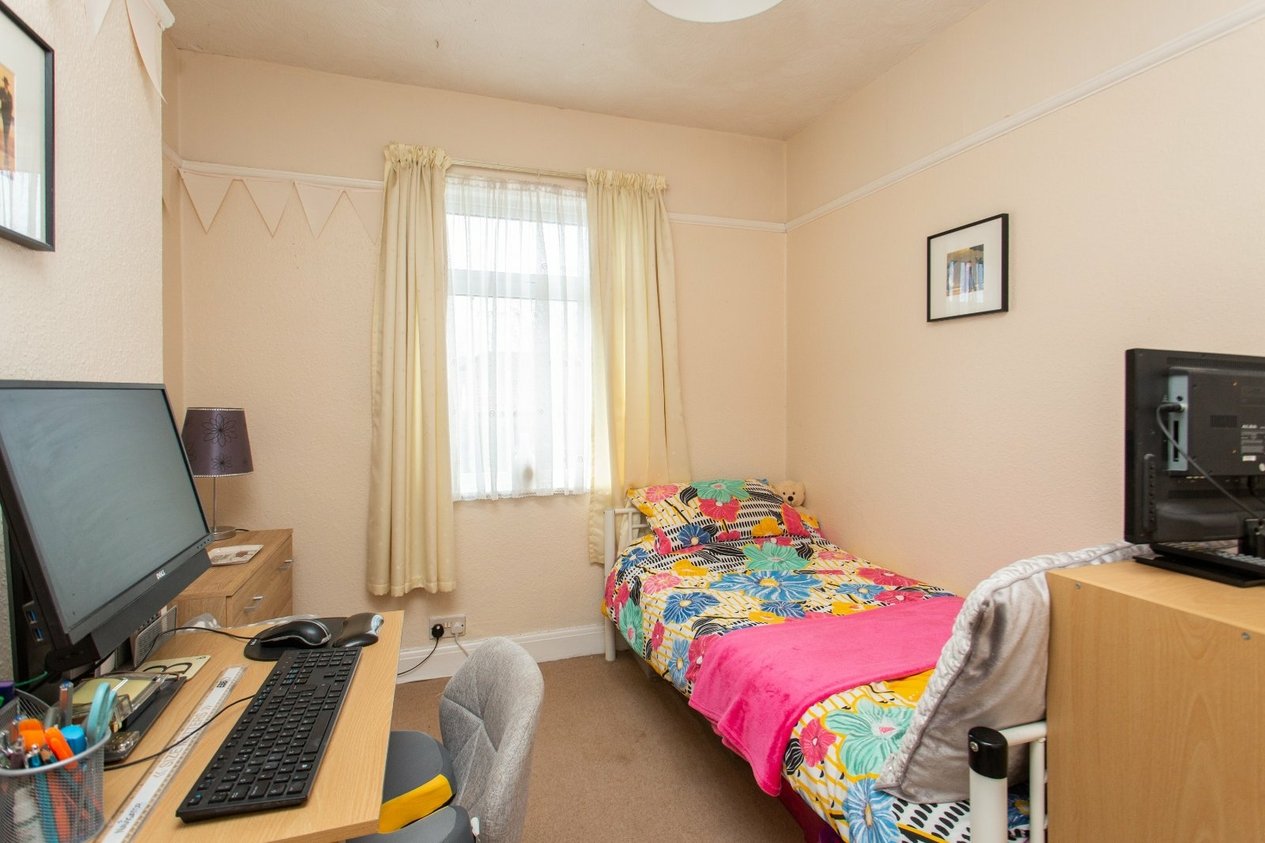 Properties Under Offer in Alexandra Road Capel-le-Ferne