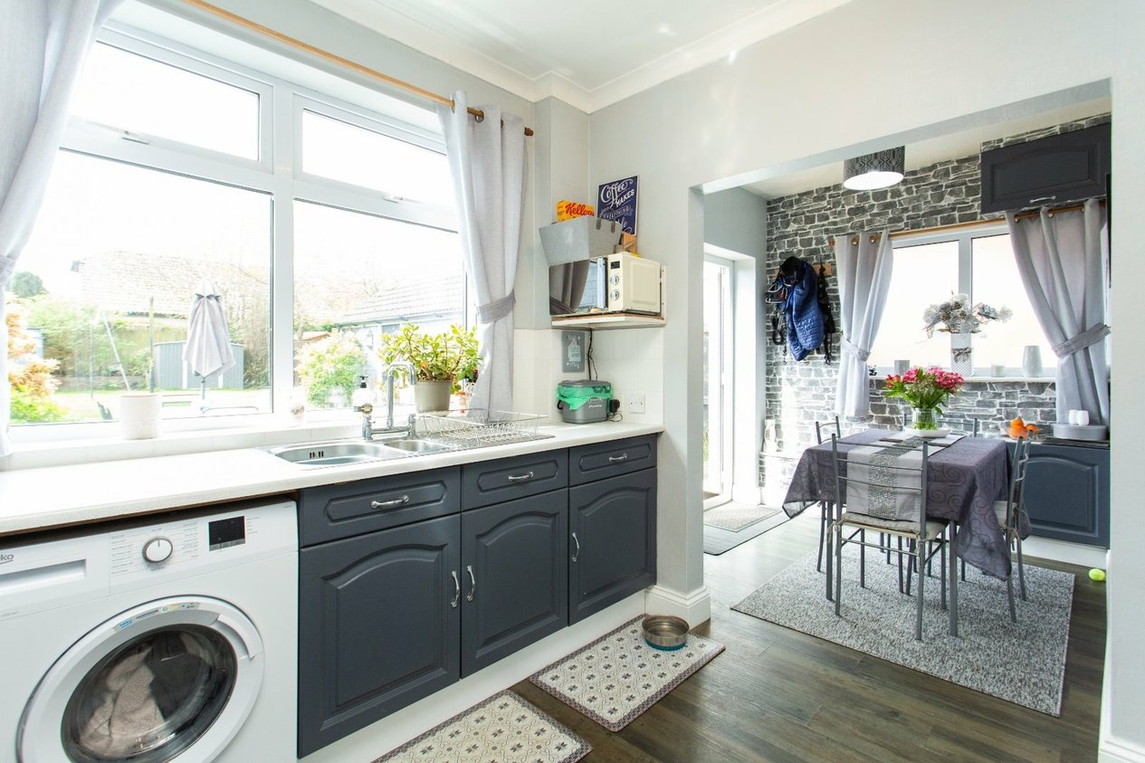 Properties Under Offer in Alexandra Road Capel-le-Ferne