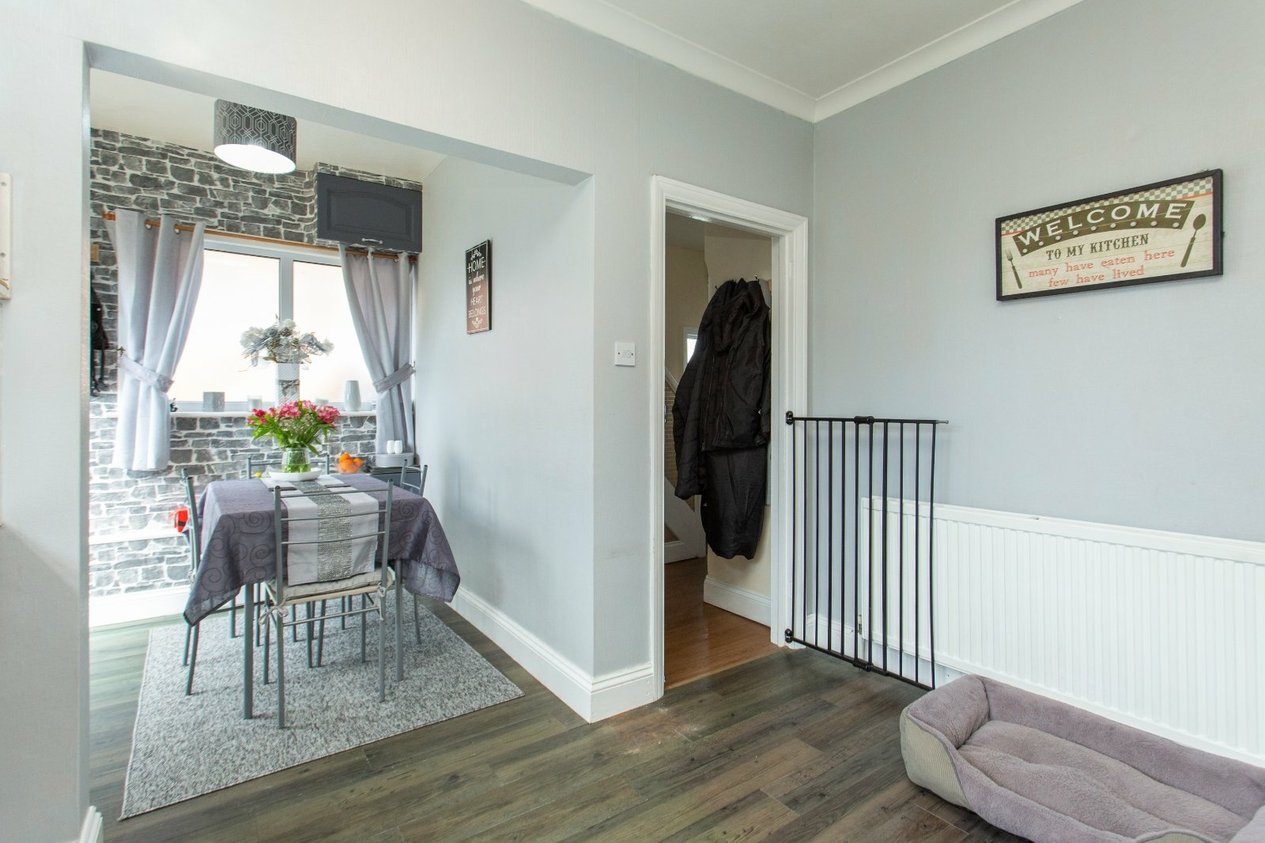 Properties Under Offer in Alexandra Road Capel-le-Ferne