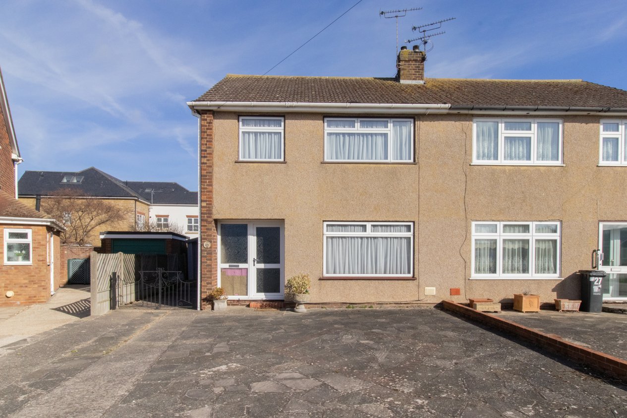 Properties For Sale in Alicia Avenue Margate