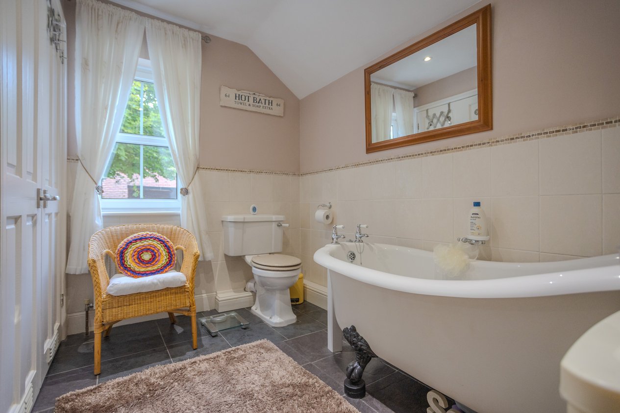 Properties For Sale in Alkham Valley Road Alkham