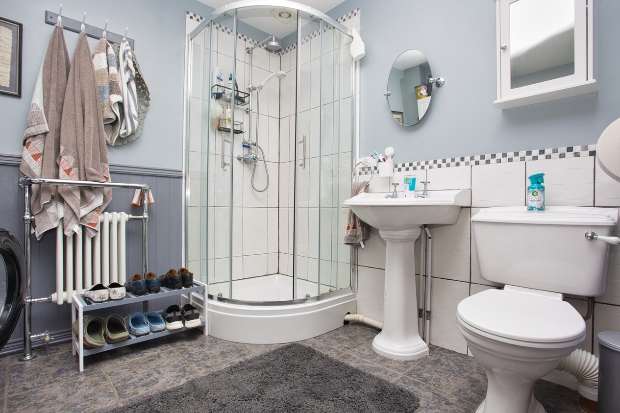 Properties For Sale in Alkham Valley Road Alkham