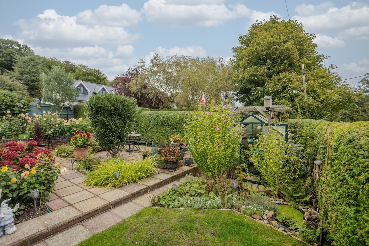 Properties For Sale in Alkham Valley Road Alkham