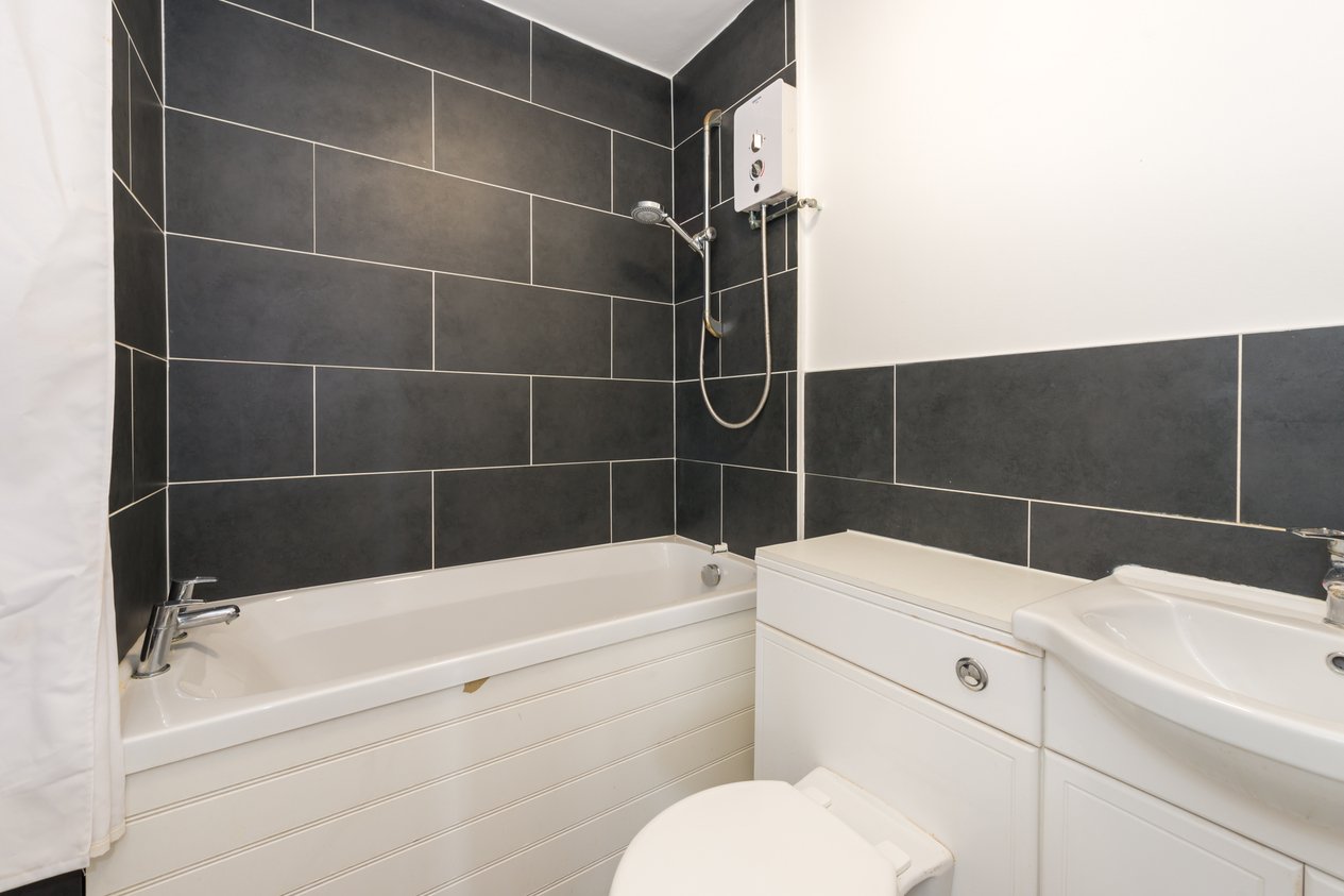 Properties Under Offer in All Saints Avenue Margate
