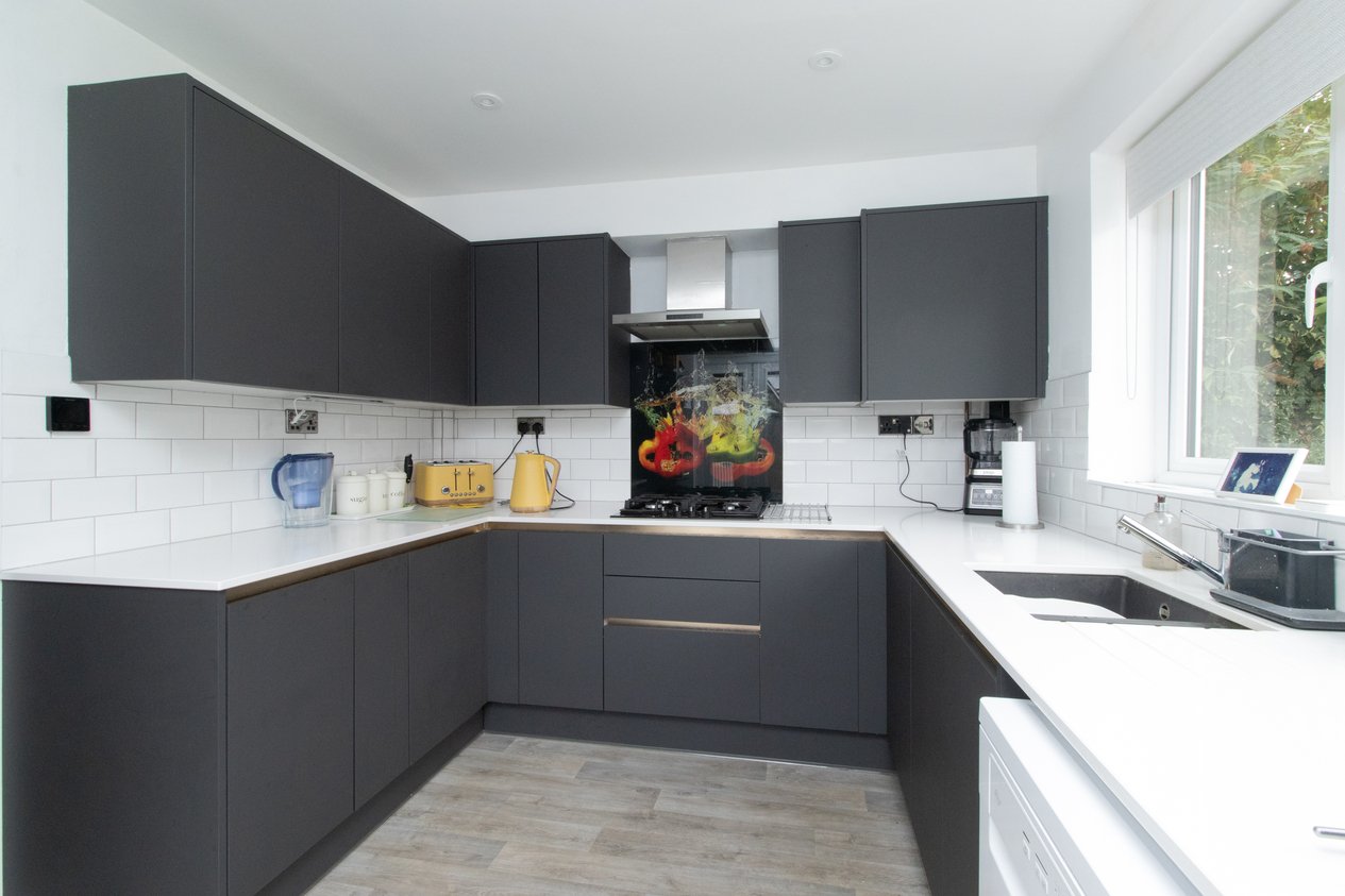 Properties Under Offer in Almond Close Broadstairs