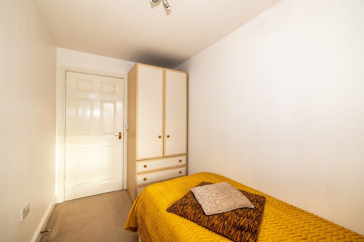 Properties For Sale in Angus Drive Ashford