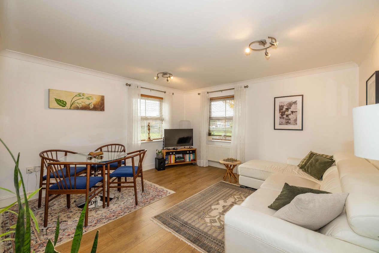 Properties For Sale in Angus Drive Ashford