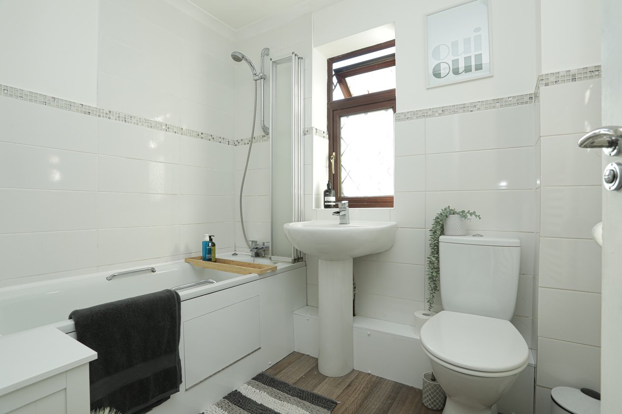 Properties For Sale in Anvil Close Birchington