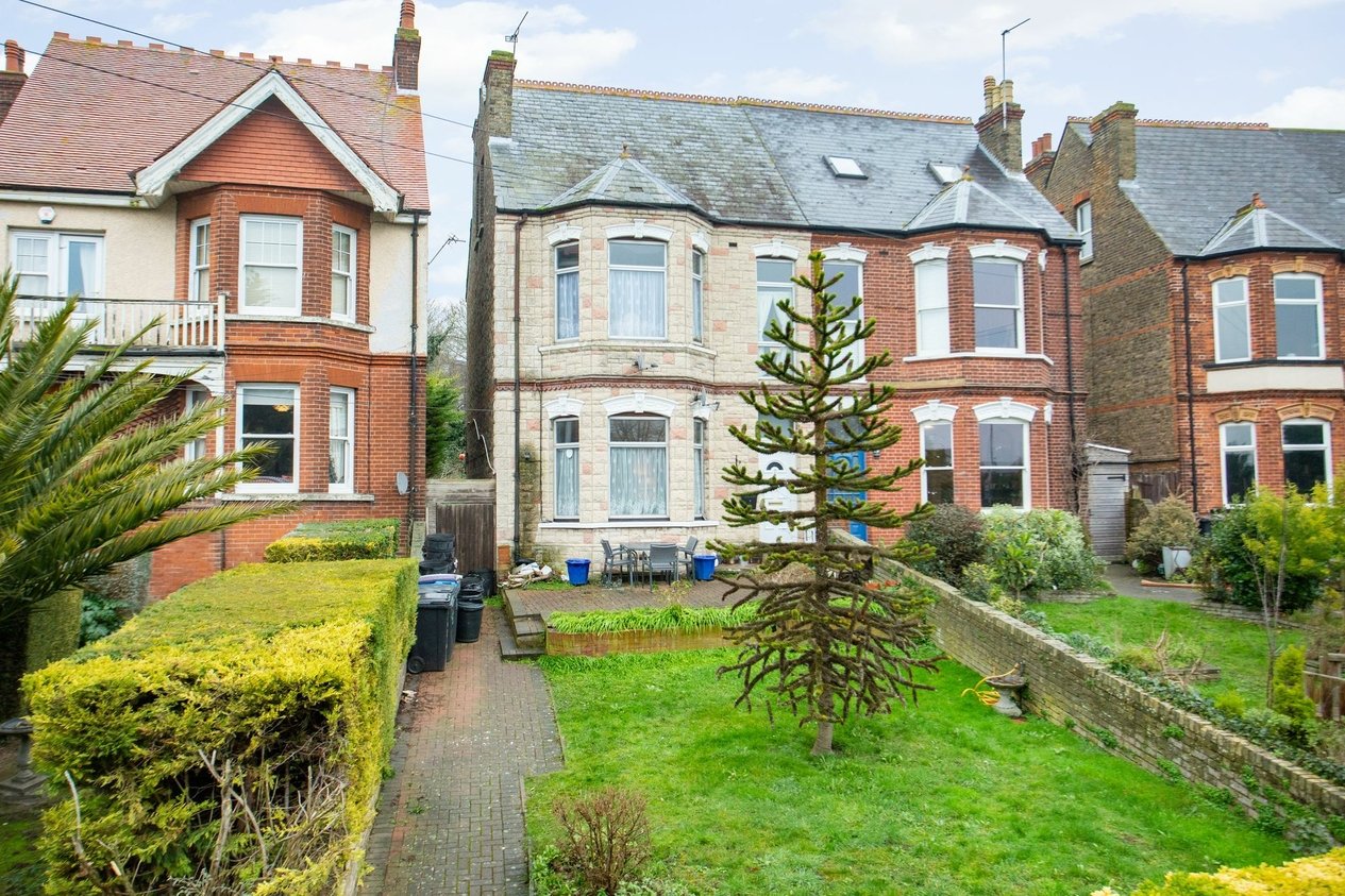 Properties For Sale in Approach Road  Margate