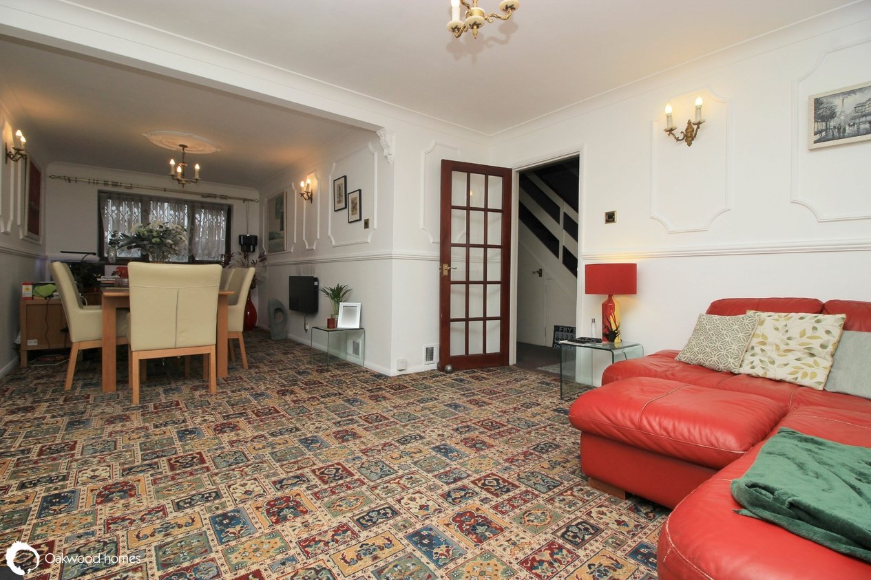 Properties Under Offer in Approach Road 
