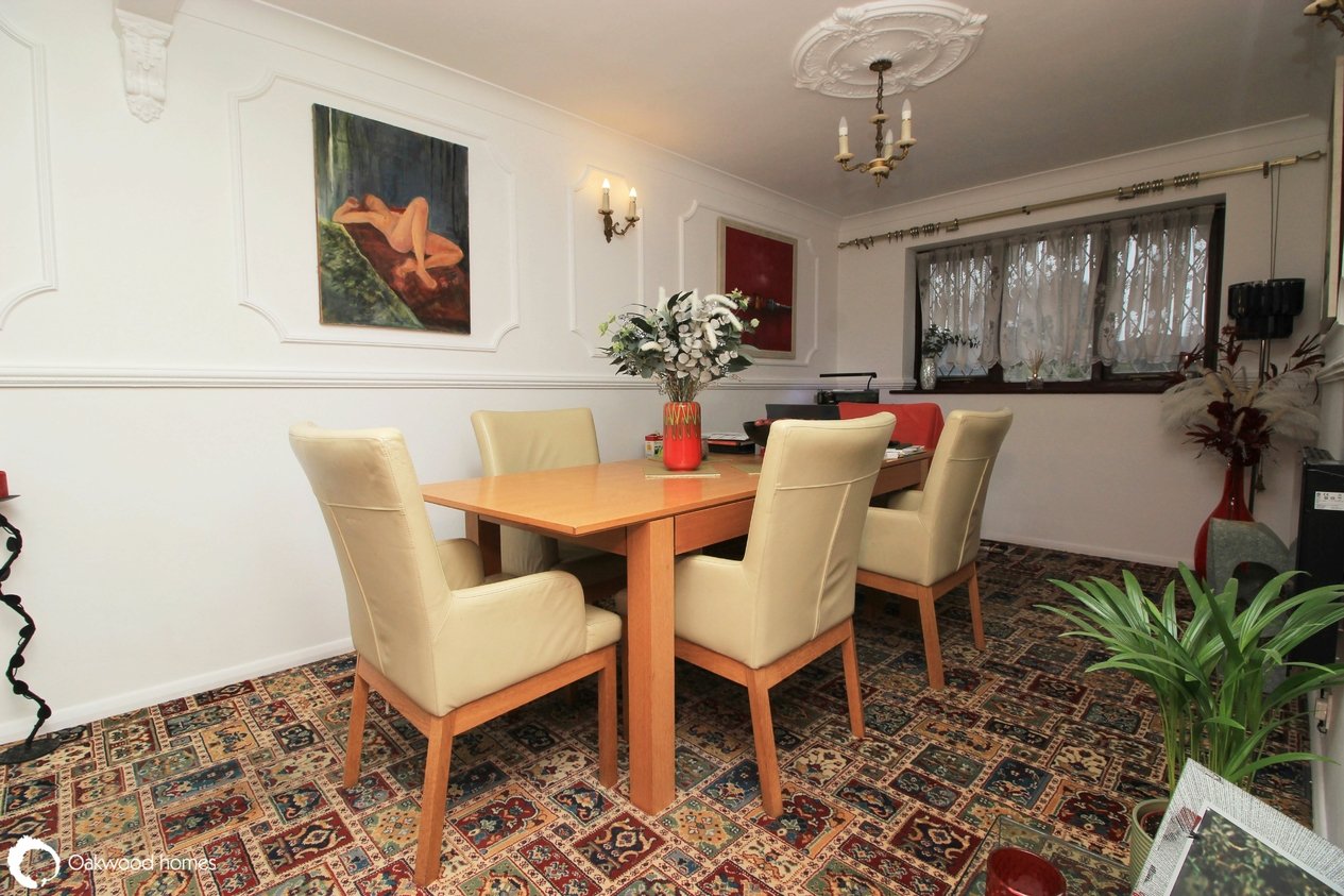 Properties Under Offer in Approach Road 