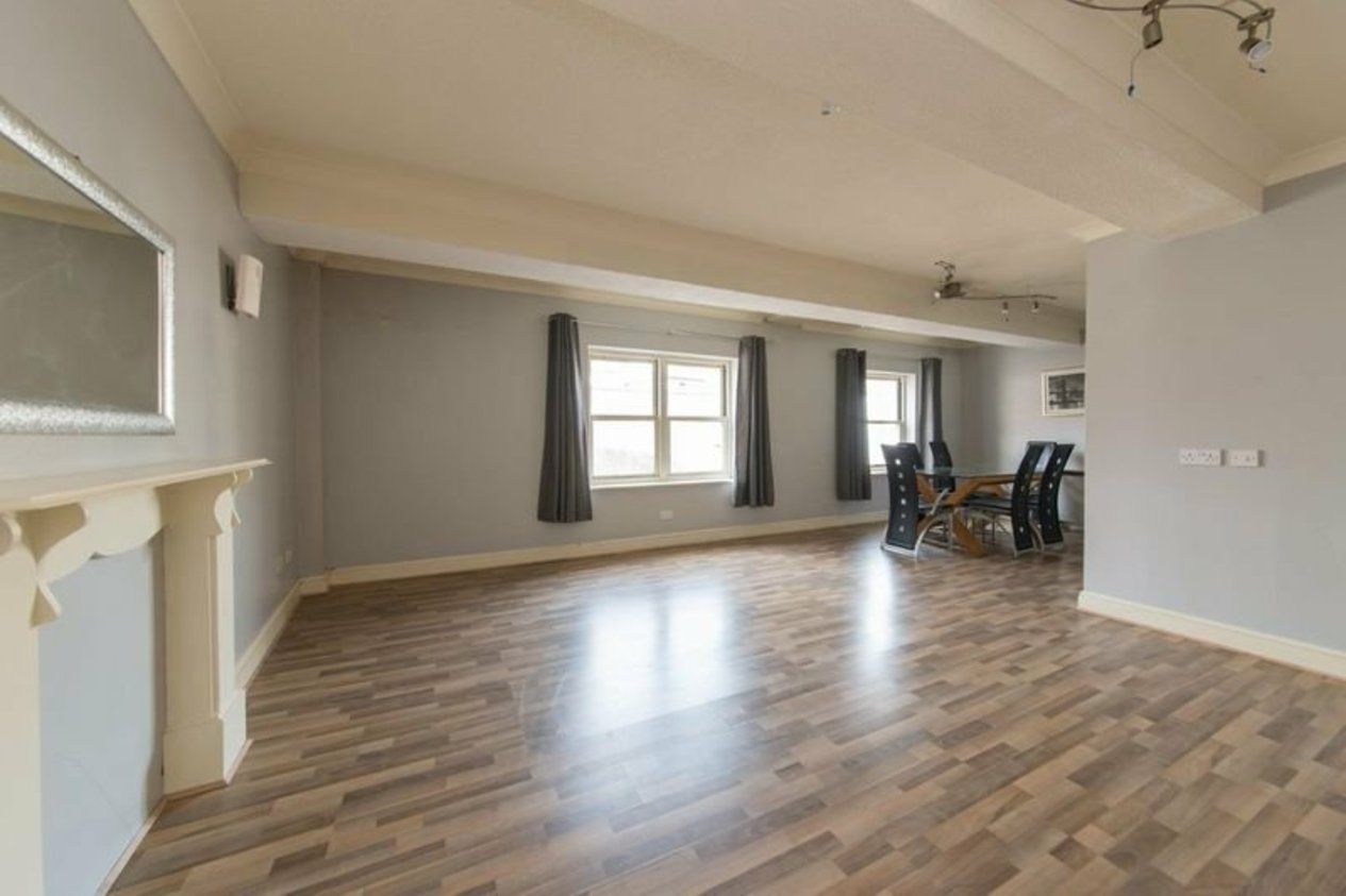 Properties Under Offer in Arden Court Dover Street