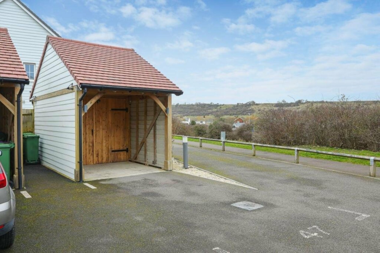 Properties Under Offer in Argus Way Hythe