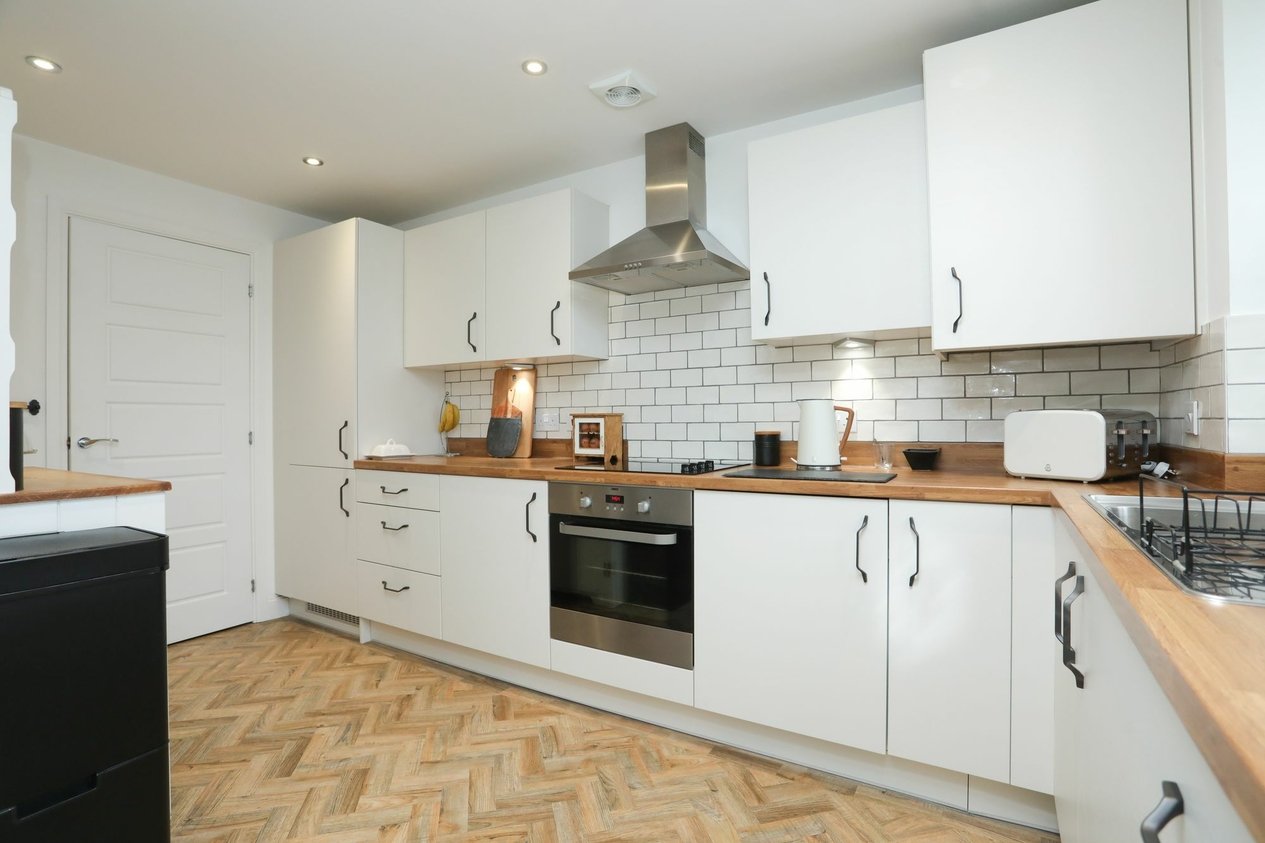 Properties Sold Subject To Contract in Argus Way  Hythe