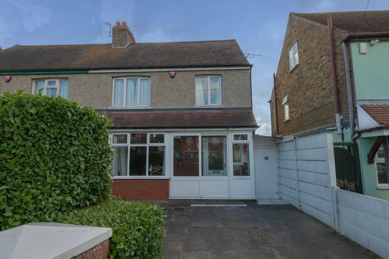 Properties For Sale in Arlington Gardens Margate