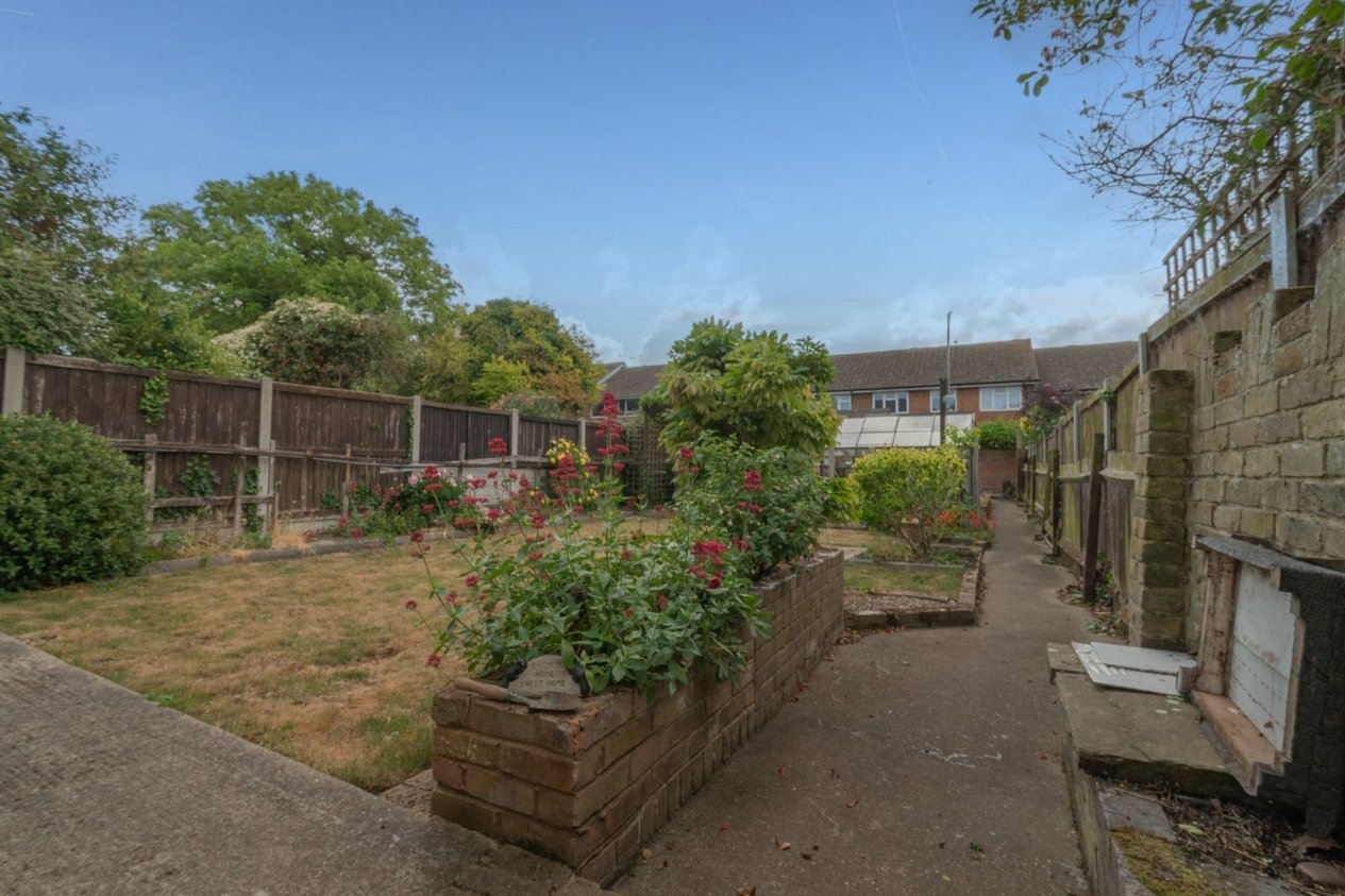 Properties For Sale in Arlington Gardens Margate