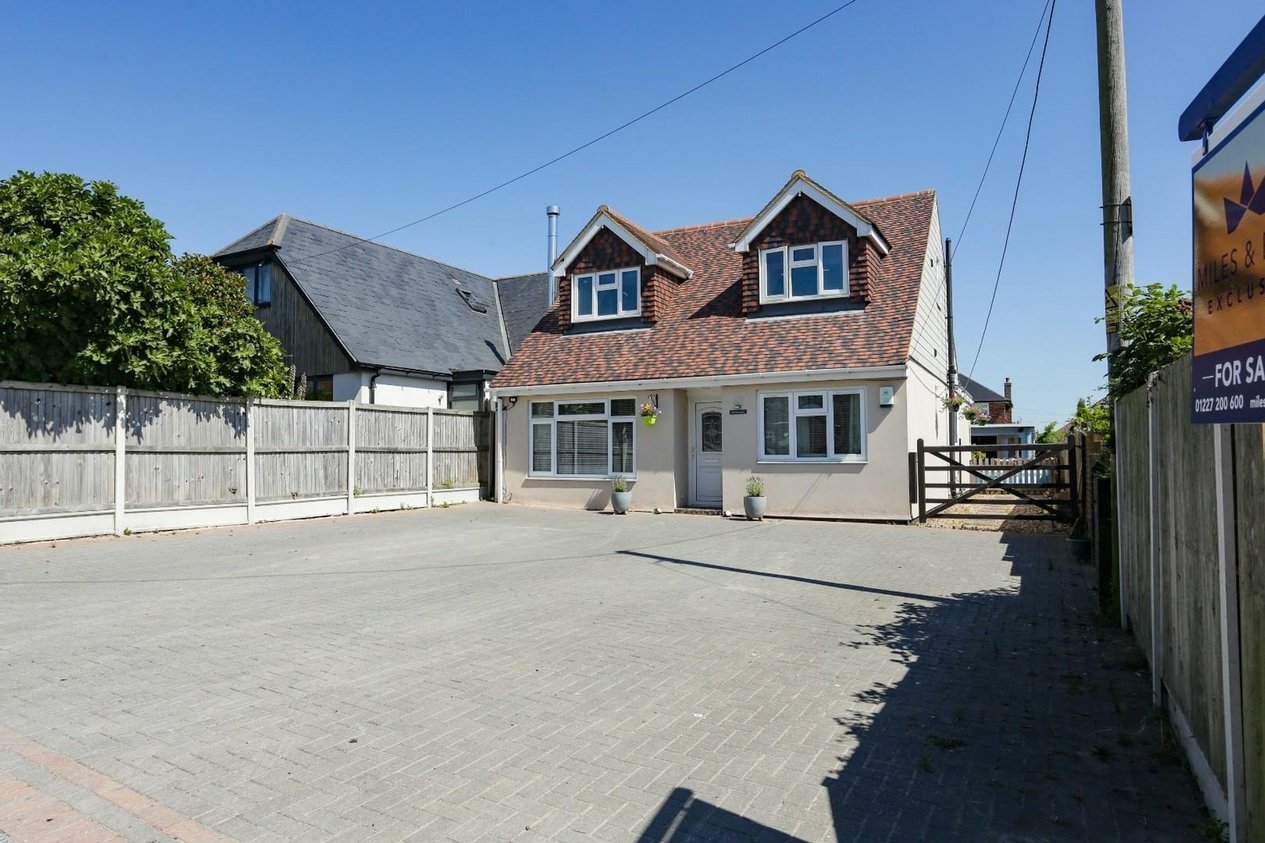 Properties For Sale in Arundel Road  Cliffsend