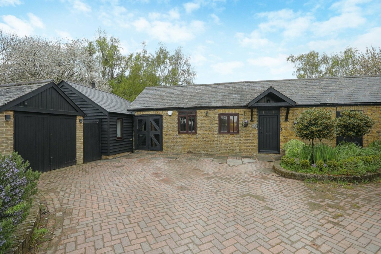 Properties For Sale in Ash Canterbury
