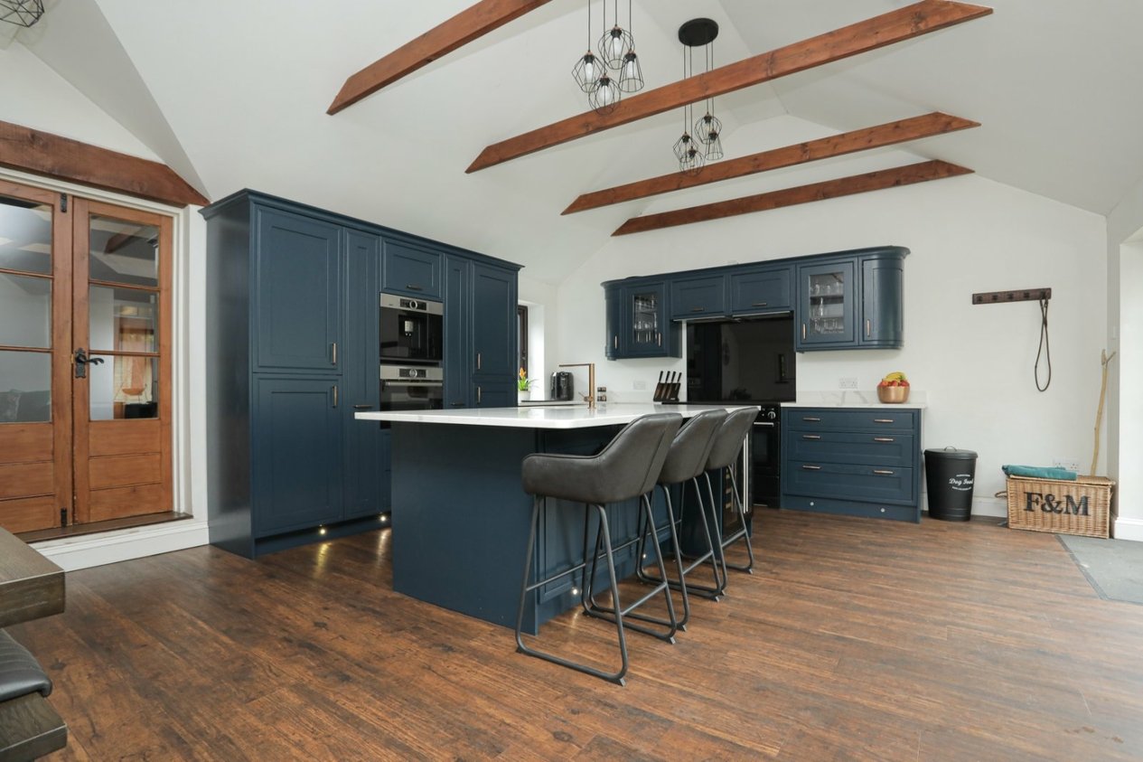 Properties For Sale in Ash Canterbury