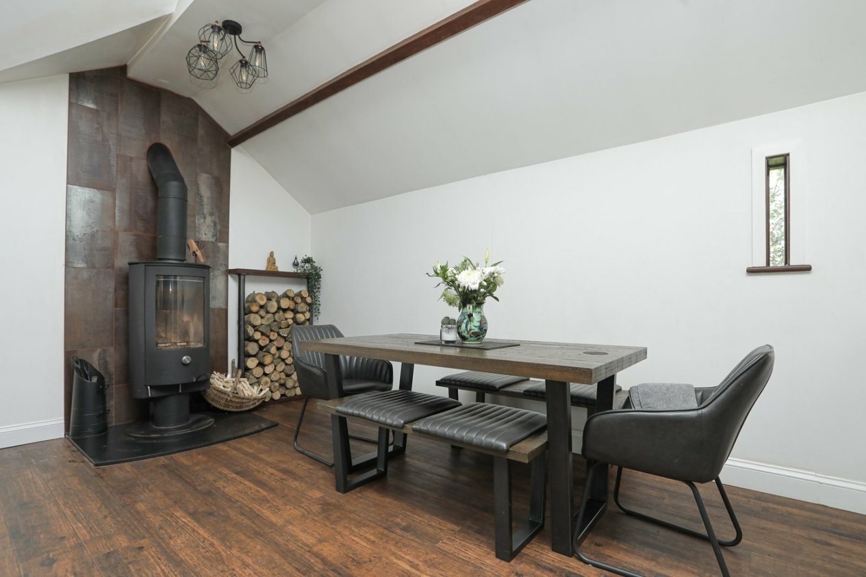 Properties For Sale in Ash Canterbury