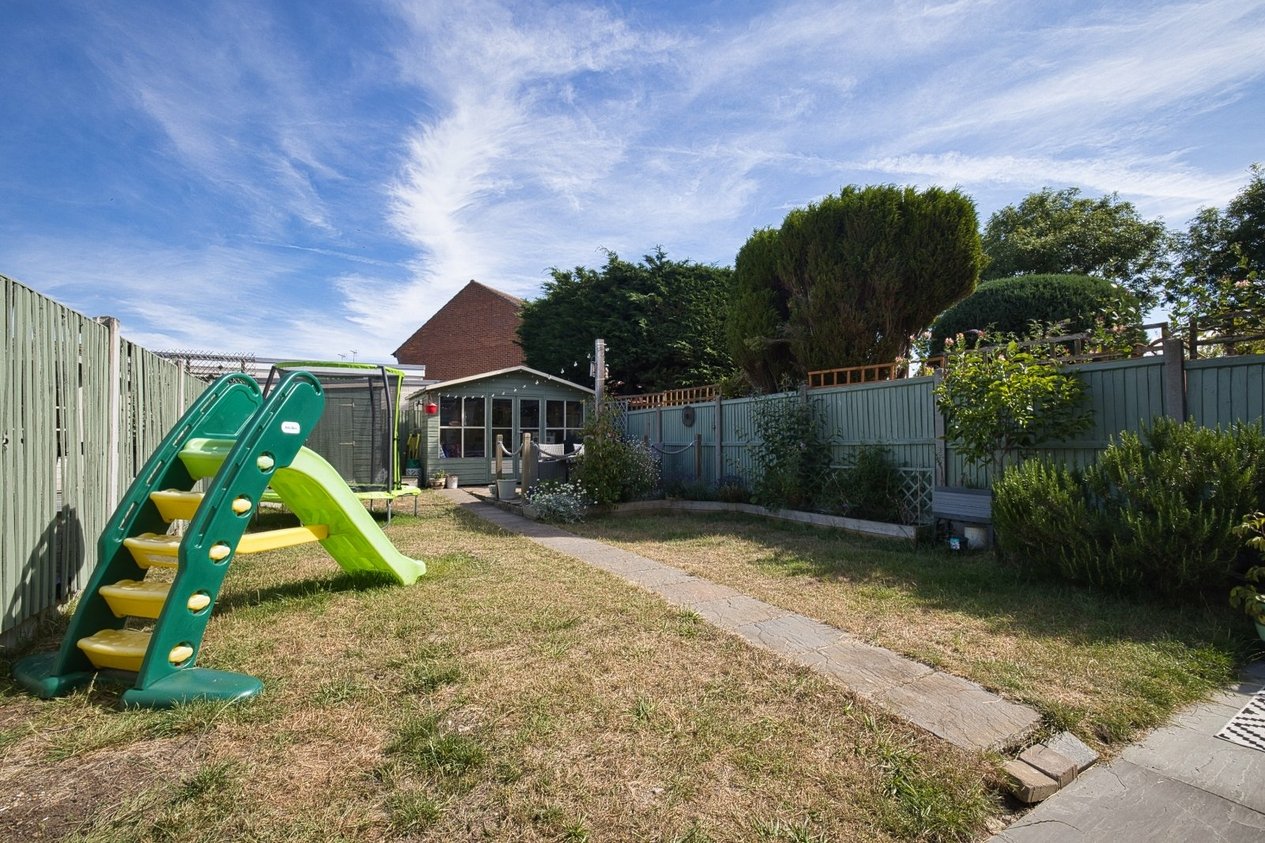 Properties Under Offer in Ashburnham Road Ramsgate