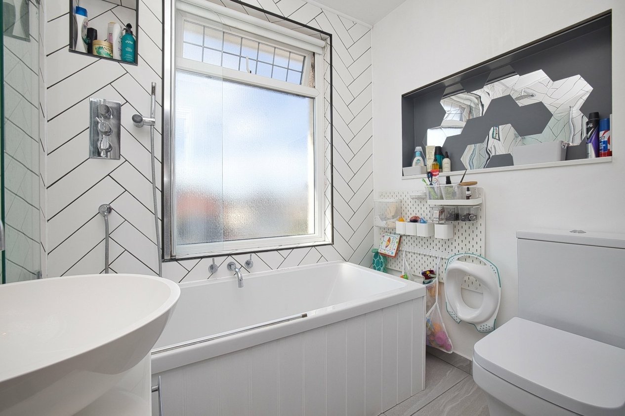 Properties Under Offer in Ashburnham Road Ramsgate