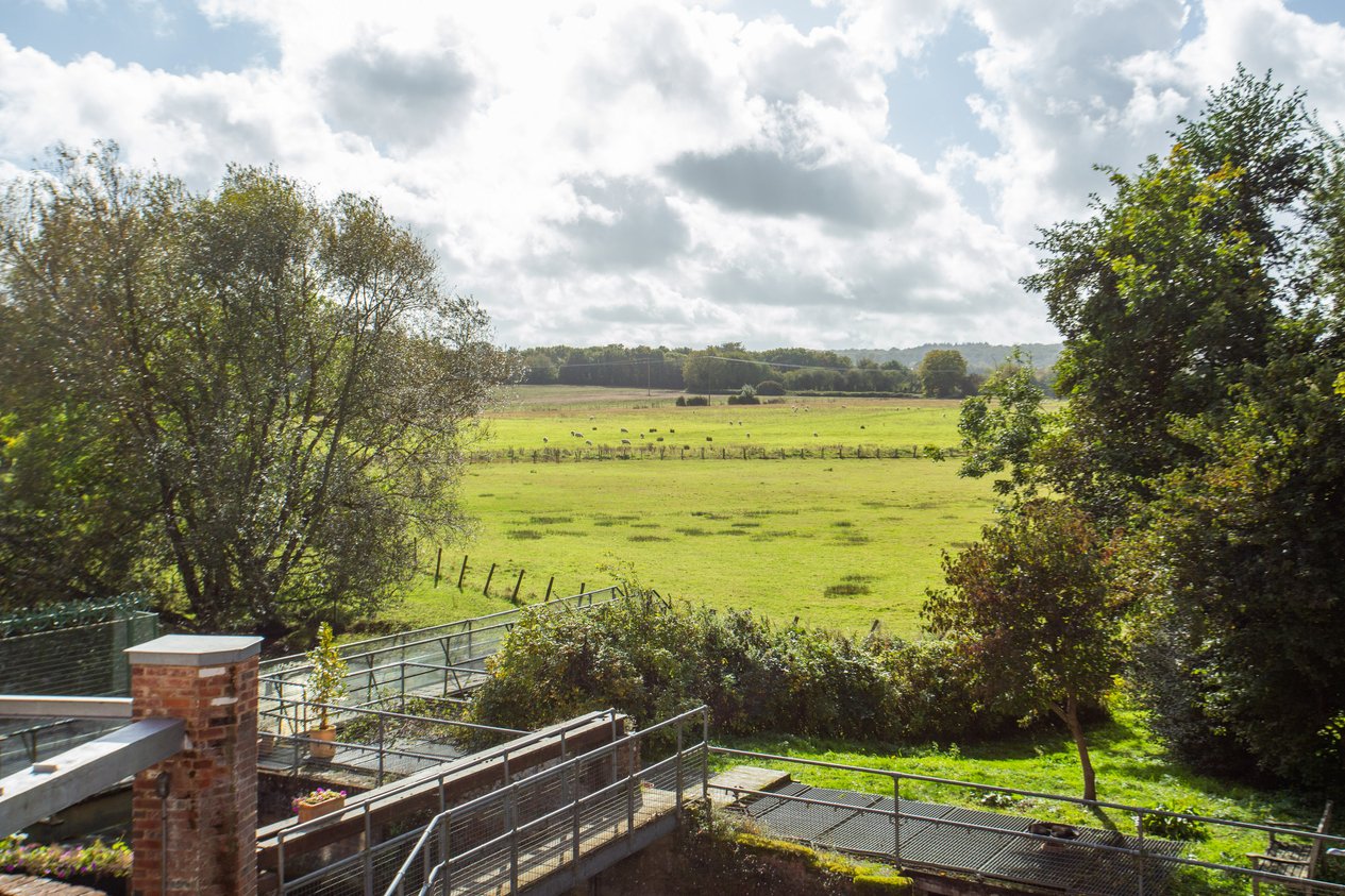 Properties Under Offer in Ashford Road Chartham