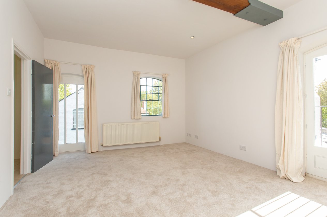 Properties Under Offer in Ashford Road Chartham