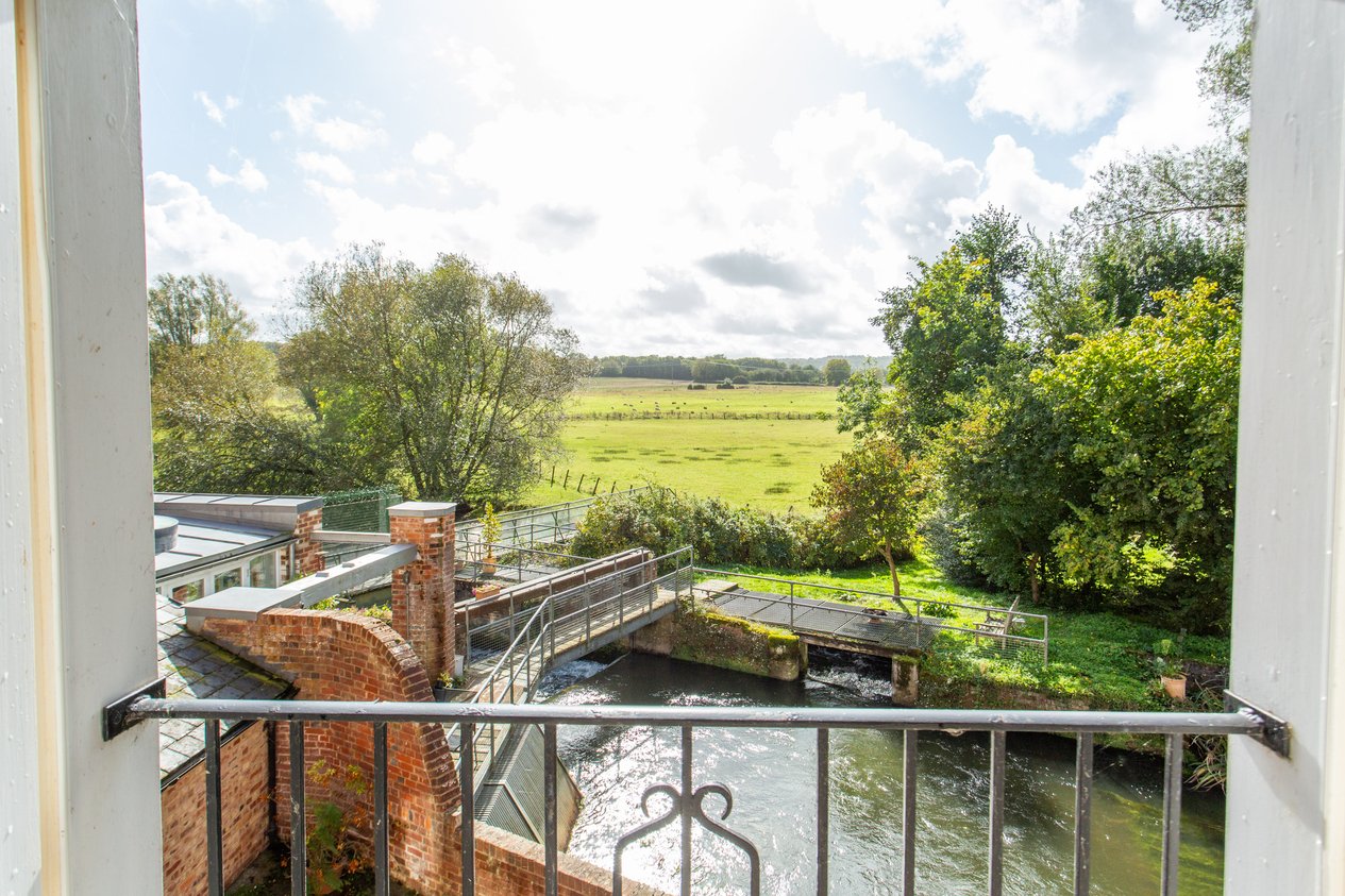 Properties Under Offer in Ashford Road Chartham