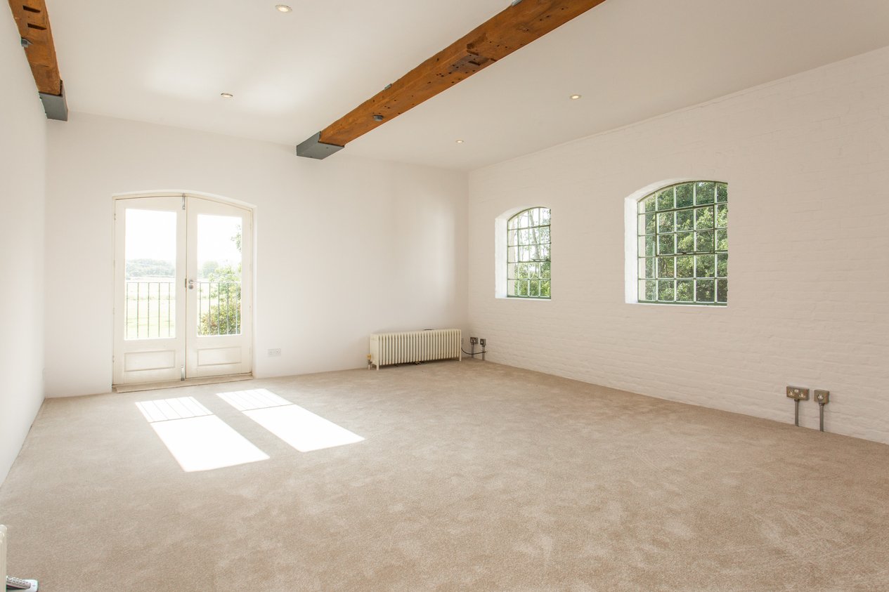 Properties Under Offer in Ashford Road Chartham