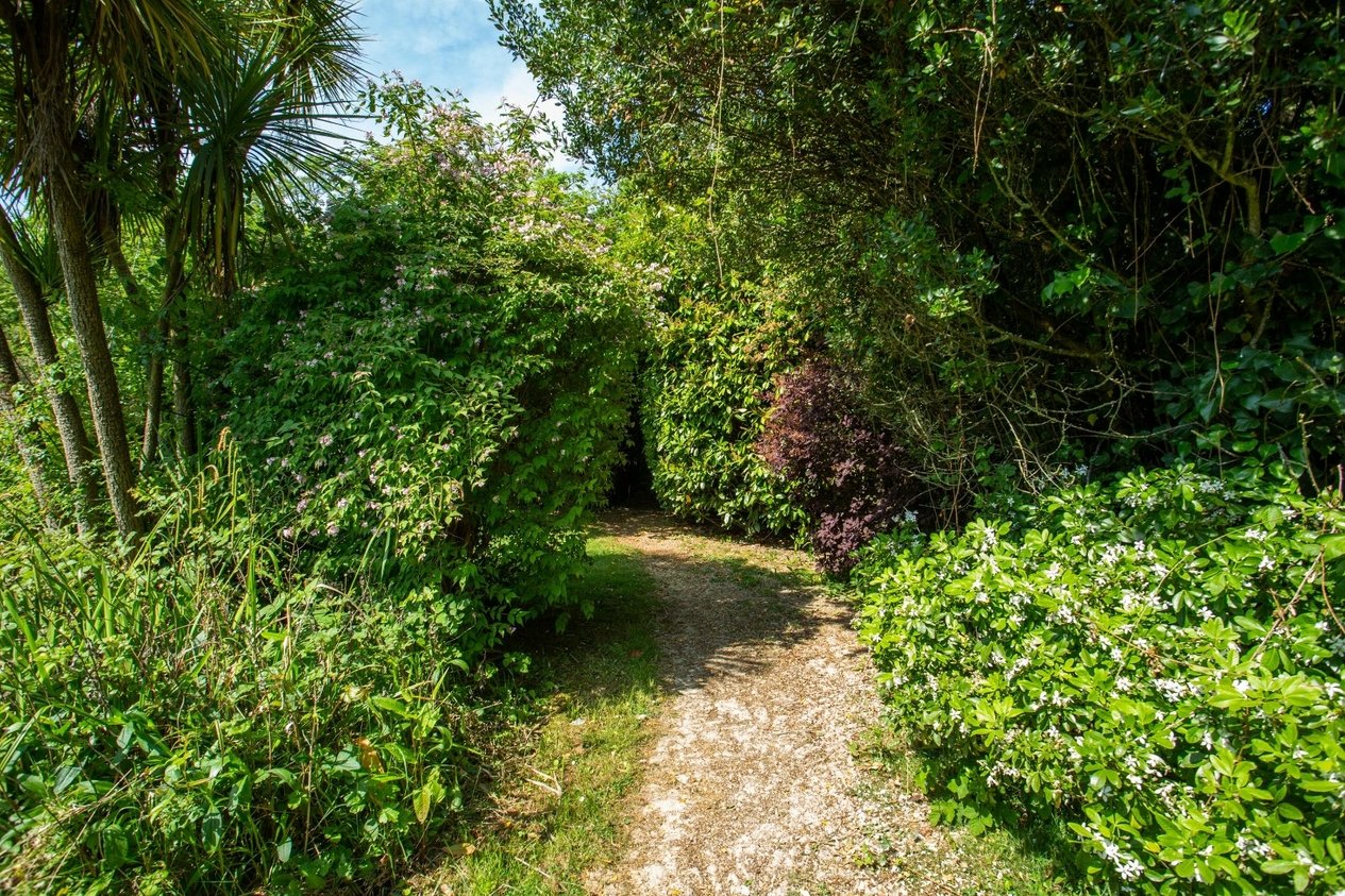 Properties Under Offer in Ashford Road St Michaels