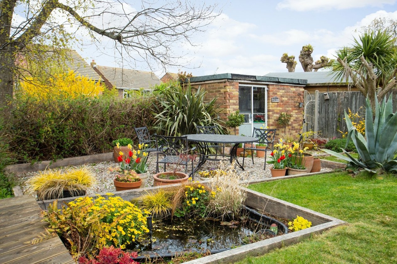 Properties Under Offer in Ashurst Avenue Whitstable