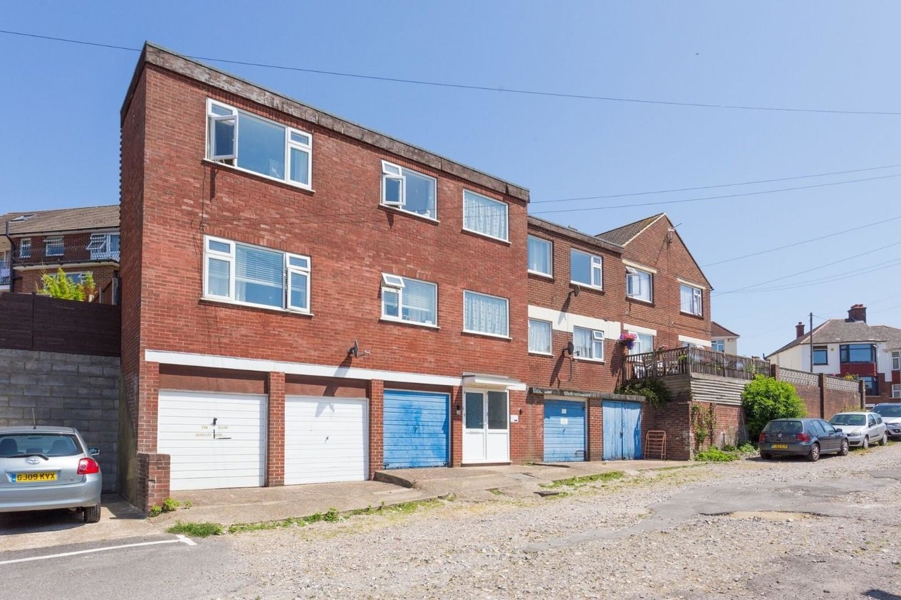 Properties Sold Subject To Contract in Astley Avenue 