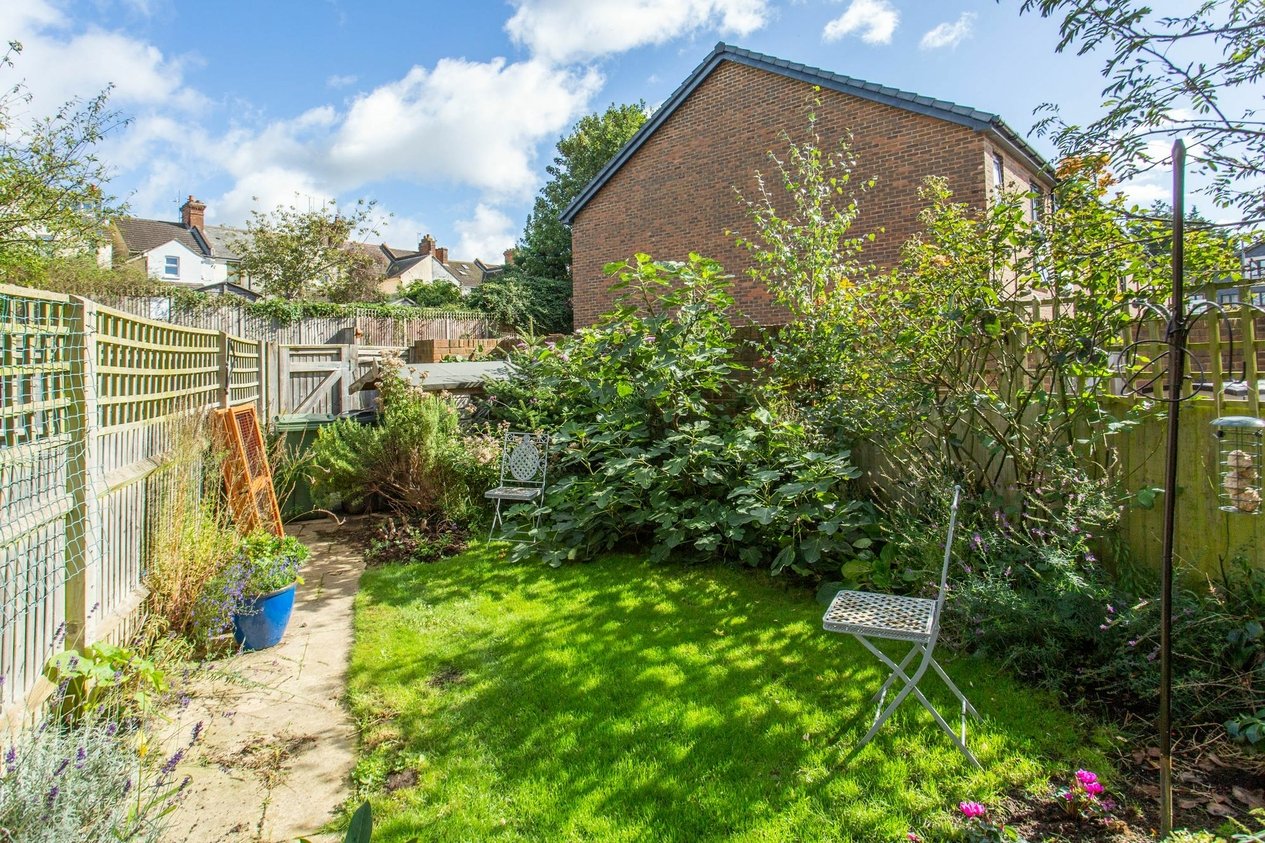 Properties For Sale in Atherfield Drive  Ashford