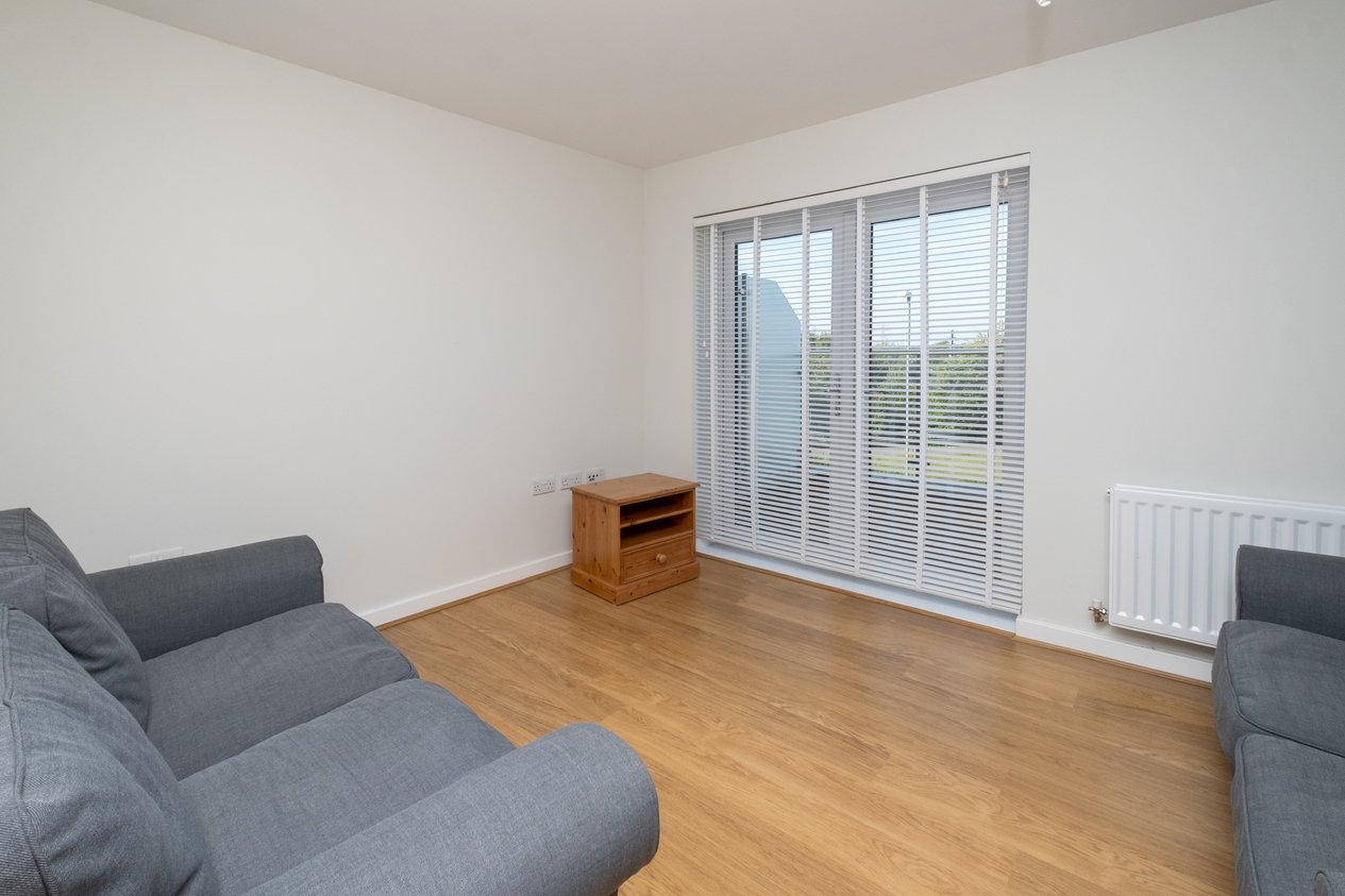 Properties Under Offer in Atherfield Drive Ashford