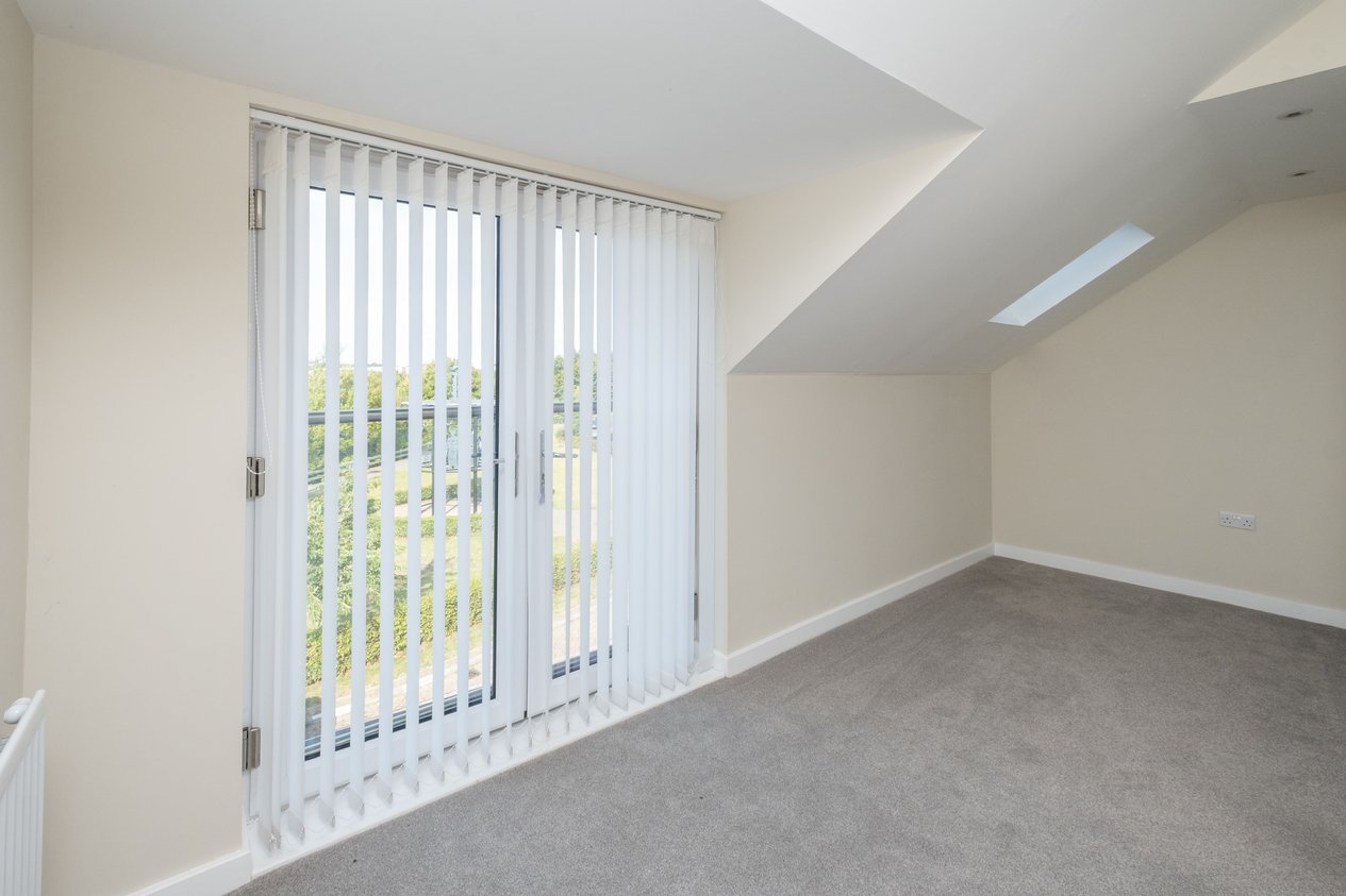 Properties Under Offer in Atherfield Drive Ashford