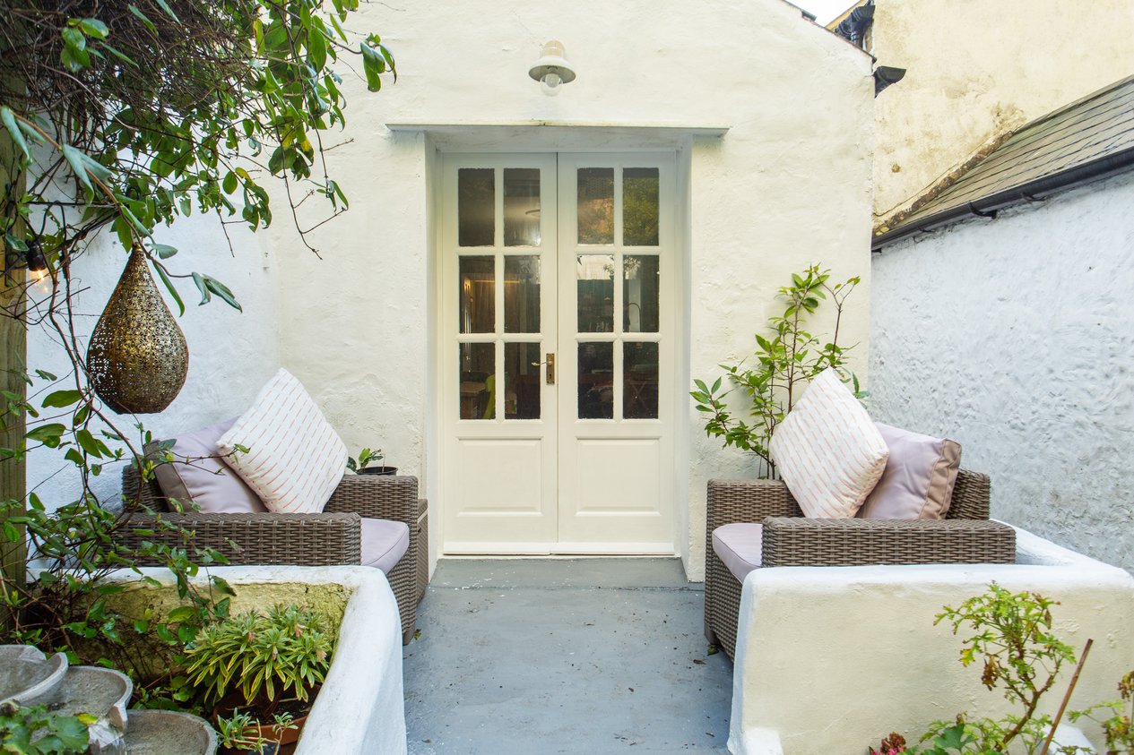 Properties Under Offer in Athol Terrace Dover
