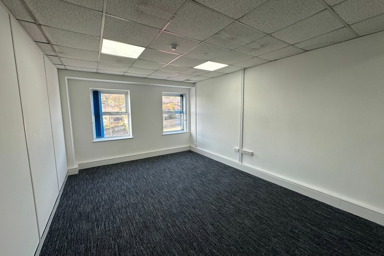 Properties Let Agreed in Atina House  Bench Street