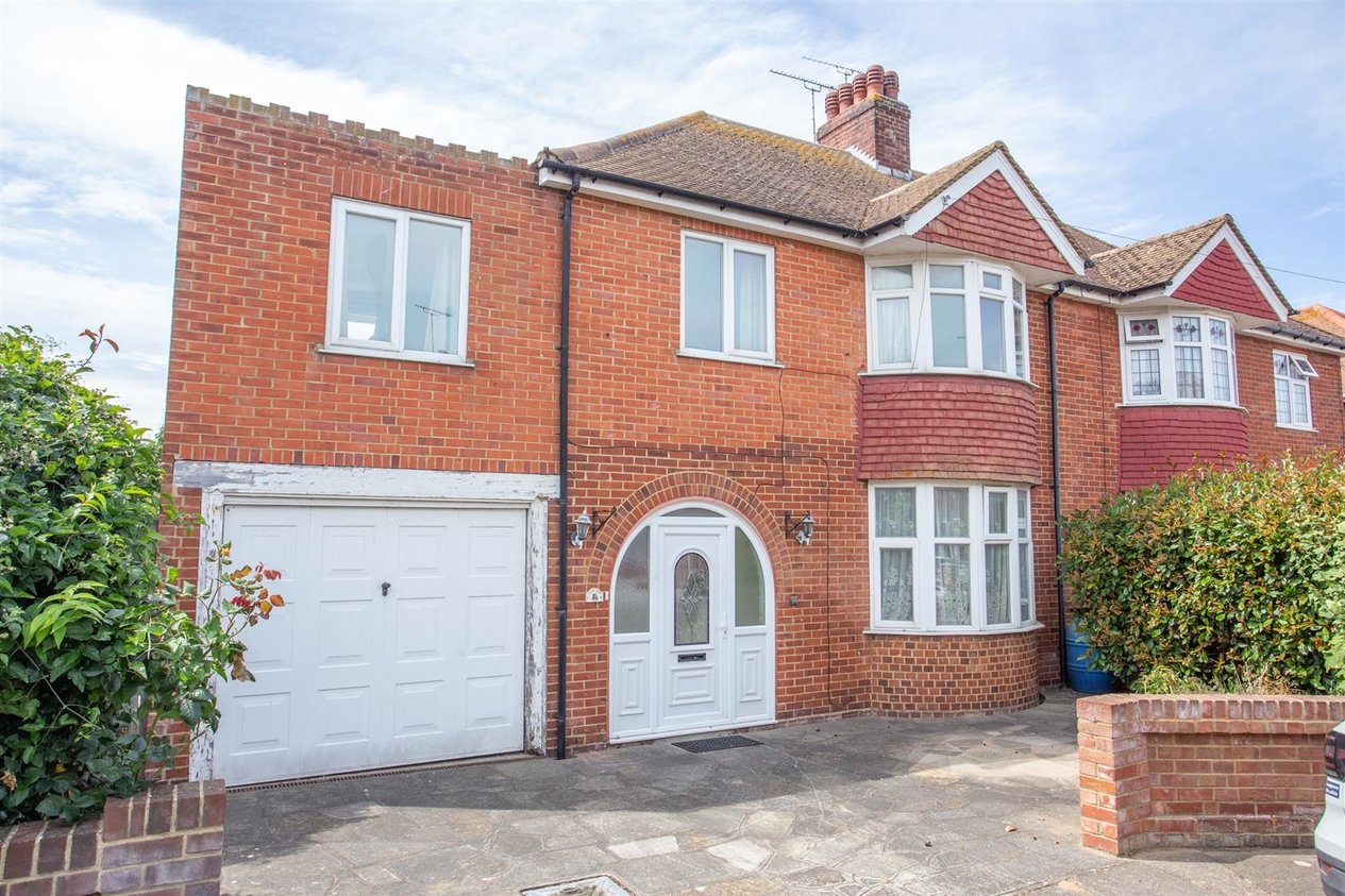 Properties For Sale in Audley Avenue 
