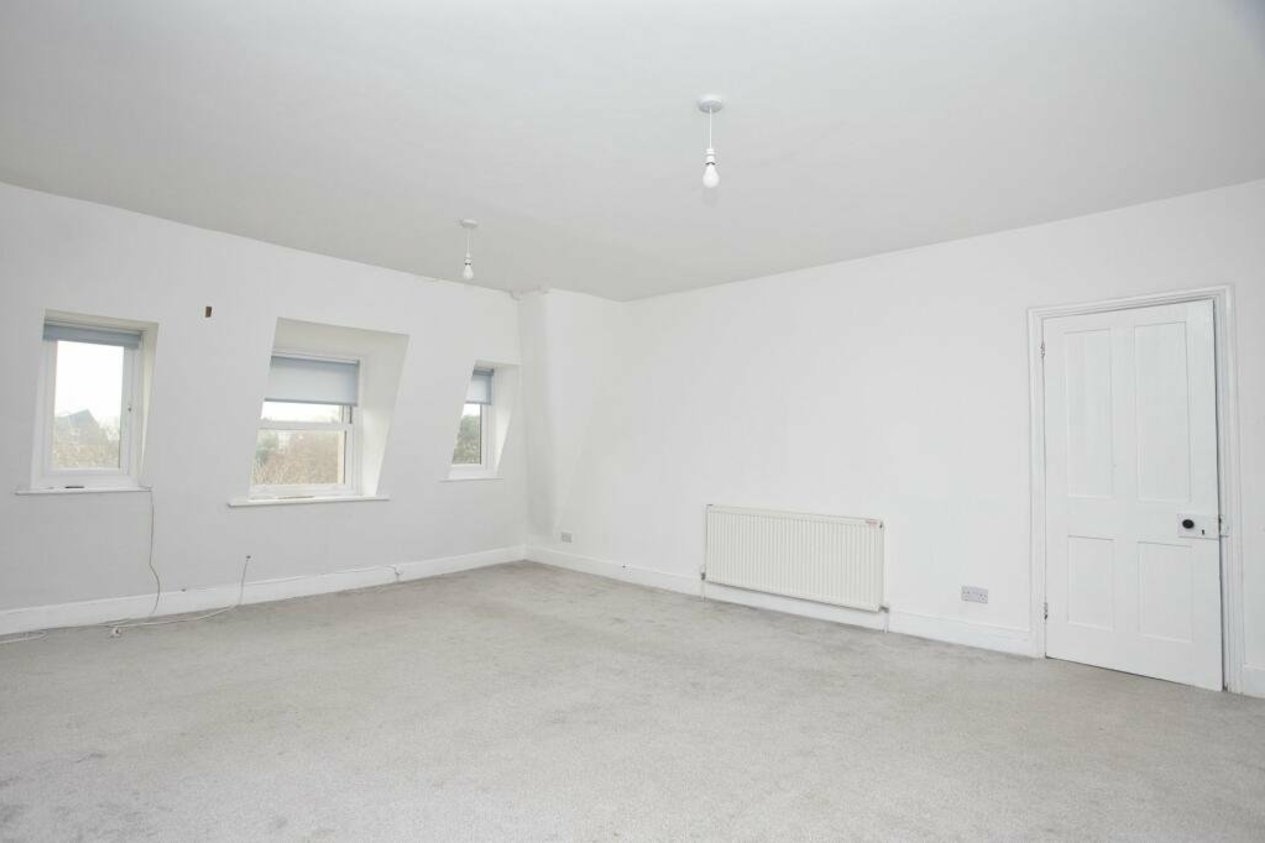 Properties Under Offer in Augusta Gardens Folkestone