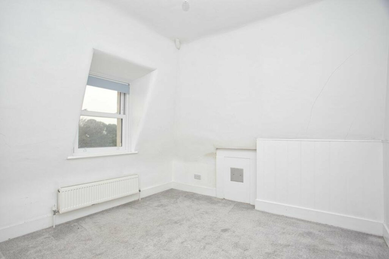 Properties Under Offer in Augusta Gardens Folkestone