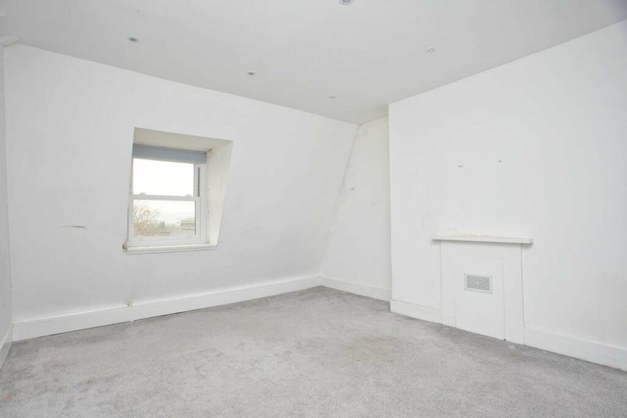 Properties Under Offer in Augusta Gardens Folkestone