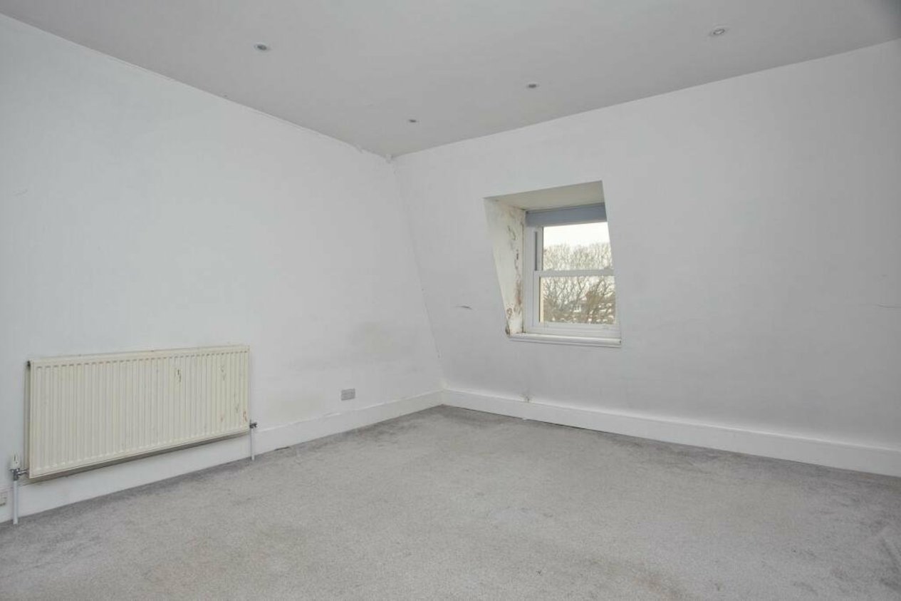 Properties Under Offer in Augusta Gardens Folkestone